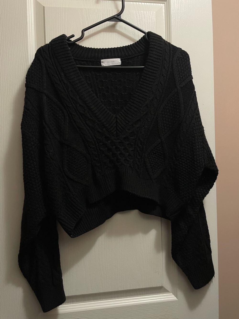 OAK + FORT Black V-Neck Cable Knit Cropped Sweater - Picture 2 of 4